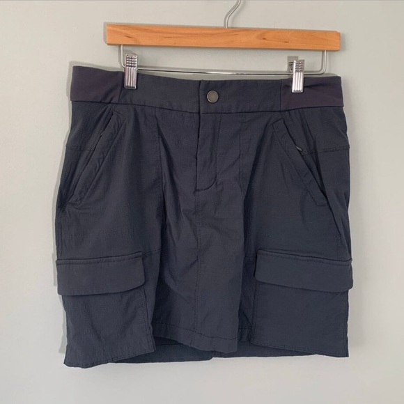 Athleta Charcoal Grey Cargo Trekkie Skort Shorts Skirt Sz 12 - Picture 3 of 11